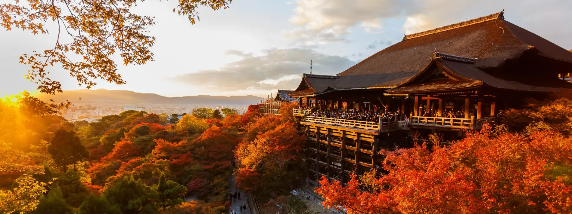 Au-fil-des-incontournables-–-13-jours-scaled